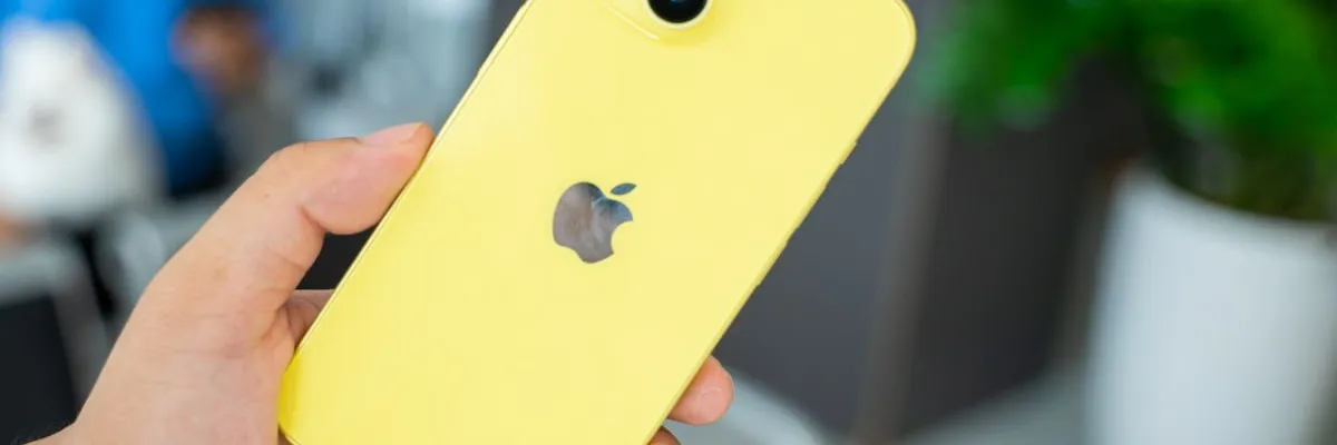 Điểm danh top 7 iPhone màu vàng và vàng gold siêu đẹp