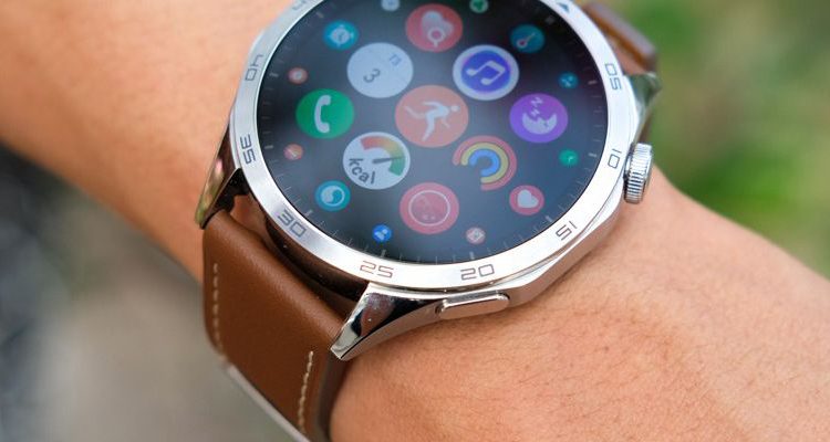 Năm mới dùng đồng hồ mới, chốt ngay 5 deal smartwatch đang sale Tết cực sâu