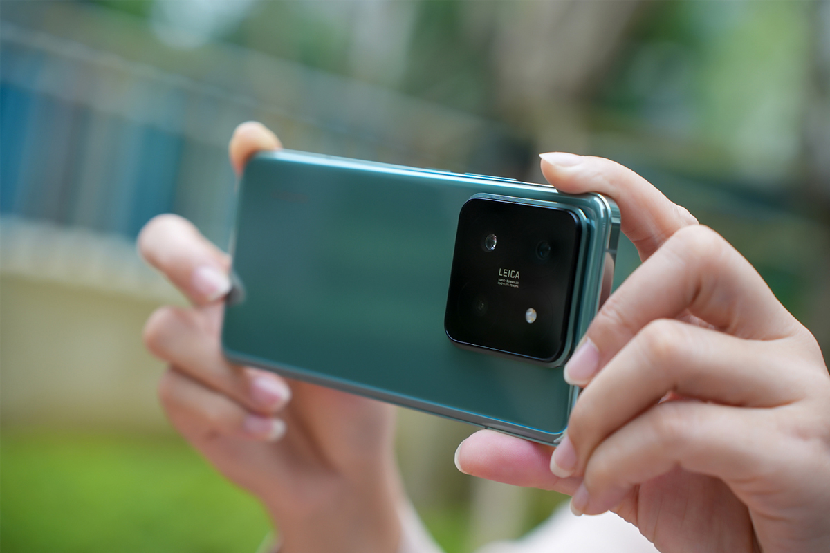 Xiaomi 14 Pro có 3 camera sau Leica